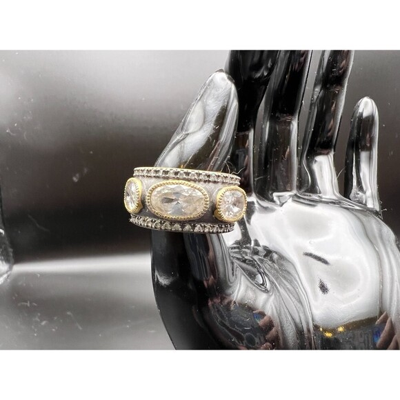 WIDE Band Ring with Crystal Insets - Picture 5 of 8